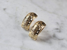 Load image into Gallery viewer, Womens Vintage Estate 14K Yellow Gold Earrings 5.5g E7212