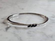 Load image into Gallery viewer, Womens Vintage Estate Sterling Silver Bangle Bracelet 14.4g E7214