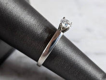 Load image into Gallery viewer, Womens Vintage Estate Platinum Diamond Ring, 4.3g E7221