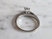 Load image into Gallery viewer, Womens Vintage Estate Platinum Diamond Ring, 4.3g E7221