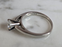Load image into Gallery viewer, Womens Vintage Estate Platinum Diamond Ring, 4.3g E7221