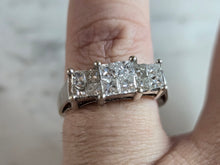 Load image into Gallery viewer, Womens Vintage Estate 14K White Gold Diamond Ring 5.2g E7227