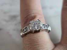 Load image into Gallery viewer, Womens Vintage Estate Platinum Diamond Ring, 8.6g E7228