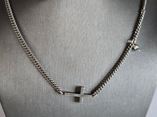 Load image into Gallery viewer, Womens Vintage Estate Sterling Silver Religious Cross M. Cohen Necklace 36.9g E7238