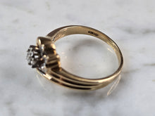 Load image into Gallery viewer, Womens Vintage Estate 10K Gold Diamond Heart Ring 3.1g E7246