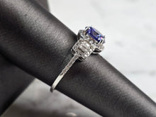 Load image into Gallery viewer, Womens Vintage Estate Sterling Silver Tanzanite Ring 2.9g E7265