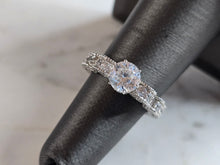 Load image into Gallery viewer, Womens Estate Sterling Silver Vanna K CZ Ring 4.4g E7268