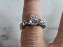 Load image into Gallery viewer, Womens Estate Sterling Silver Vanna K CZ Ring 4.4g E7268