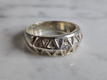 Load image into Gallery viewer, Womens Vintage Estate Sterling Silver Modernist CZ Ring 6.5g E7270