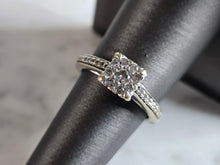 Load image into Gallery viewer, Womens Vintage Estate 14k White Gold Diamond Engagement Ring 5.1g E7286