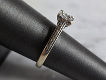 Load image into Gallery viewer, Womens Vintage Estate 14k White Gold Diamond Engagement Ring 5.1g E7286