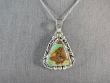 Load image into Gallery viewer, Womens Vintage Estate Sterling Silver Turquoise Pendant Necklace 18.1g E7293