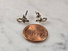 Load image into Gallery viewer, Pr of Womens Vintage Estate Sterling Silver Ankh Cross Stud Earrings 0.3g E7298