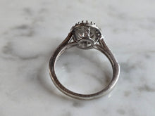 Load image into Gallery viewer, Womens Vintage Estate Sterling Silver CZ Ring 3.1g E7311