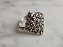 Load image into Gallery viewer, Womens Vintage Estate Sterling Silver Modernist Ring 3.0g E7313