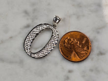 Load image into Gallery viewer, Womens Sterling Silver Initial Letter " O " Pendant 1.5g E7316