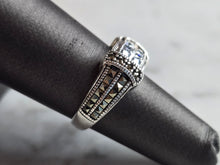 Load image into Gallery viewer, Womens Vintage Estate Sterling Silver CZ Ring 4.7g E7317