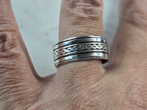 Mens Estate Sterling Silver Irish Celtic Eternity Knot Fidget Ring 6.5g E7345