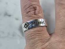 Load image into Gallery viewer, Womens Vintage Estate Sterling Silver Blessed Band Ring Fetched 4.2g E7348