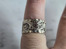 Load image into Gallery viewer, Womens Vintage Estate Sterling Silver Filigree Ring 3.2g E7350