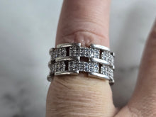 Load image into Gallery viewer, Womens Vintage Estate Sterling Silver CZ Ring 6.4g E7360