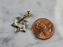 Load image into Gallery viewer, Womens 10k Yellow Gold Jewish Judaica Star of David Heart Pendant 1.2g E7361