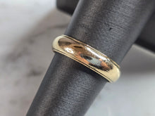Load image into Gallery viewer, Womens Vintage Estate 14K Yellow Gold Devotion Band Wedding Ring 5.0g E7363