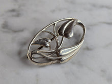 Load image into Gallery viewer, Womens Vintage Estate Sterling Silver Floral Brooch 6.1g E7368