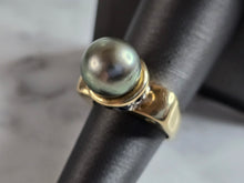 Load image into Gallery viewer, Womens Vintage Estate 14K Gold Pearl &amp; Sapphire Ring 9.4g E7388