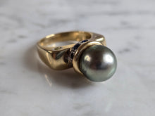 Load image into Gallery viewer, Womens Vintage Estate 14K Gold Pearl &amp; Sapphire Ring 9.4g E7388