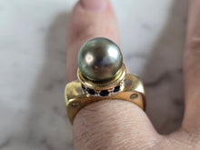 Load image into Gallery viewer, Womens Vintage Estate 14K Gold Pearl &amp; Sapphire Ring 9.4g E7388