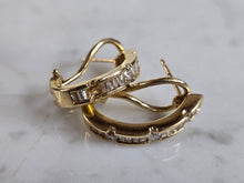 Load image into Gallery viewer, Womens Vintage Estate 14K Yellow Gold Diamond Earrings, 4.4g E7392