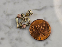 Load image into Gallery viewer, Womens 10K Yellow &amp; Rose Gold Initial Letter &quot; T &quot;  Heart Pendant 0.6g E7396