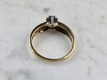 Load image into Gallery viewer, Womens Vintage Estate 10K Yellow White Gold Diamond Heart Ring 2.2g E7405