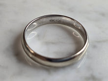 Load image into Gallery viewer, Mens Vintage Estate 10K White Gold FG Band Wedding Ring 4.0g E7412