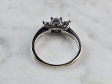 Load image into Gallery viewer, Womens Vintage Estate 14K White Gold Platinum Diamond Ring Magic Glo 3.5g E7415