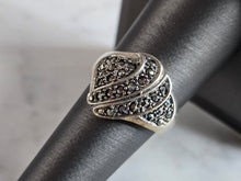 Load image into Gallery viewer, Womens Vintage Estate Sterling Silver Modernist Ring 5.0g E7422