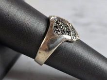 Load image into Gallery viewer, Womens Vintage Estate Sterling Silver Modernist Ring 5.0g E7422