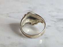 Load image into Gallery viewer, Womens Vintage Estate Sterling Silver Modernist Ring 5.0g E7422