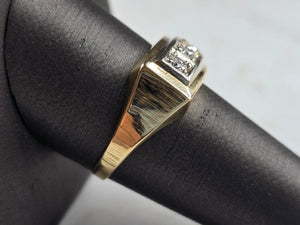 Mens Vintage Estate 14K Yellow Gold Diamond Ring 3.6g  E7429