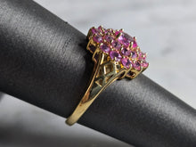 Load image into Gallery viewer, Womens Vintage Estate 14k Yellow Gold Rhodolite ? Ring 2.7g E7455