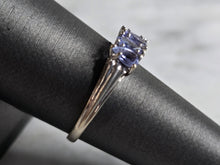 Load image into Gallery viewer, Womens Vintage Estate 14k White Gold Iolite ? Ring 3.1g E7458