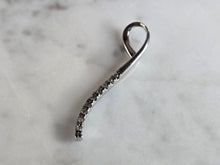 Load image into Gallery viewer, Womens Vintage Estate 10K White Gold Diamond Journey Pendant 1.9g #E7468