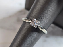 Load image into Gallery viewer, Womens Vintage Estate 14K White Gold Diamond Ring, 2.5g E7471