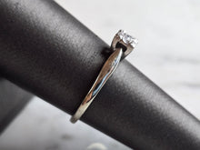 Load image into Gallery viewer, Womens Vintage Estate 14K White Gold Diamond Ring, 2.5g E7471