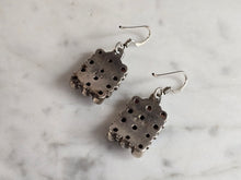 Load image into Gallery viewer, Womens Vintage Estate Sterling Silver Amethyst Earrings 9.2g E7483