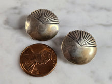 Load image into Gallery viewer, Womens Vintage Estate Sterling Silver Southwestern Earrings 6.1g E7484