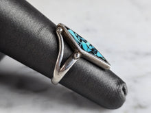 Load image into Gallery viewer, Womens Vintage Estate Sterling Silver Modernist Turquoise Ring 3.4g E7492