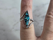 Load image into Gallery viewer, Womens Vintage Estate Sterling Silver Modernist Turquoise Ring 3.4g E7492