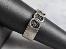 Load image into Gallery viewer, Womens Vintage Estate Sterling Silver Modernist Ring 4.3g E7503